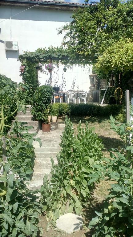 Retro - 19Th Century Guest House Balchik Exterior photo